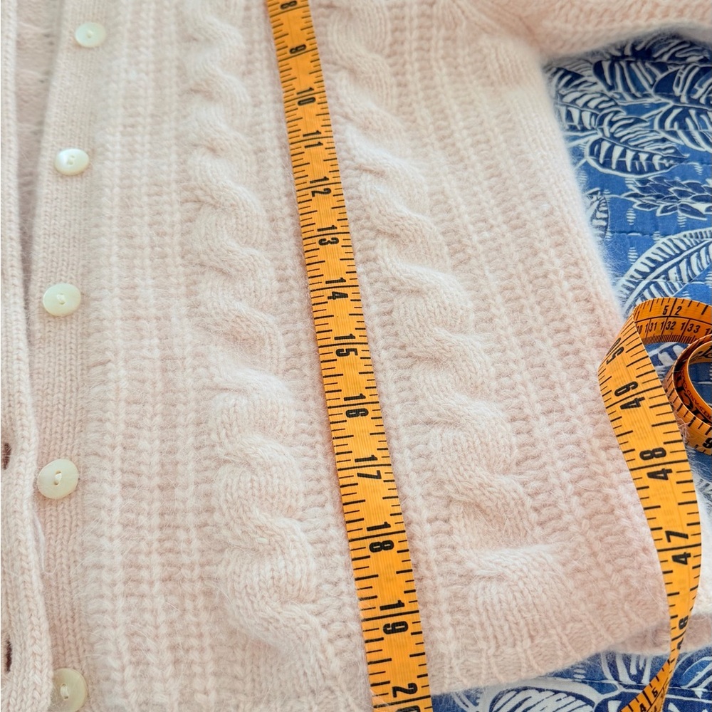Vintage Lord & Taylor Soft Pink Cable Knit Cardigan Sz M - Picture 8 of 9